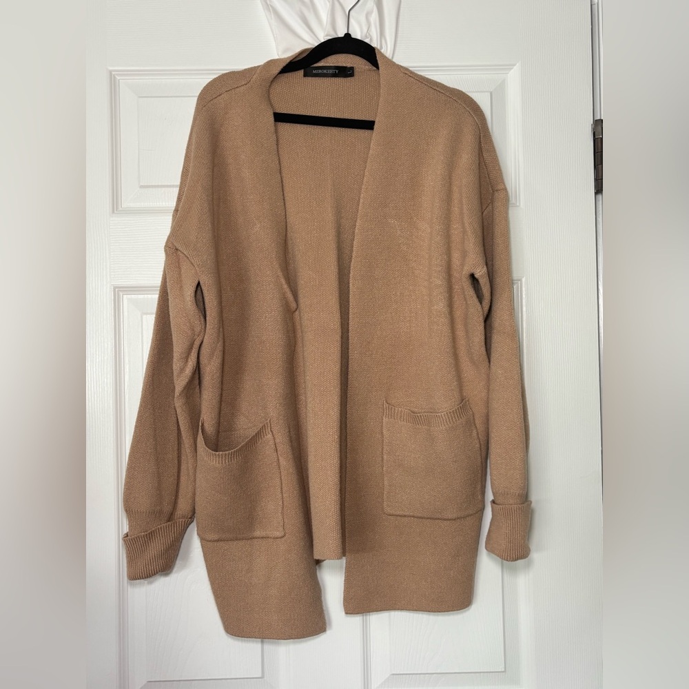 Elegant Tan Women's Cardigan